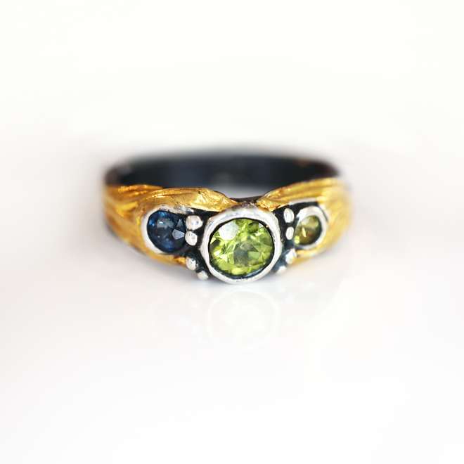Multi-Sapphire with 24-Carat Gold Element