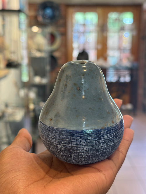 Gugu Pear Vase