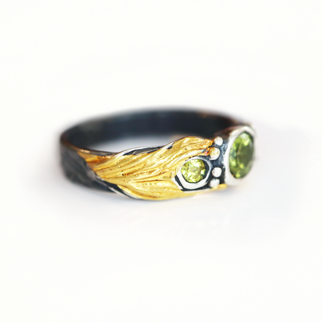 Multi-Sapphire with 24-Carat Gold Element