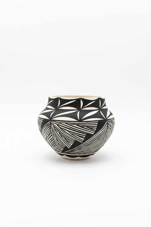 B Chino (Acoma Tribe) Ceramic Vase 7.5"H x 9"W