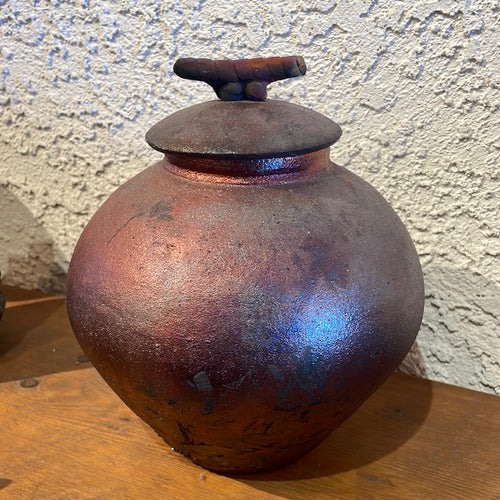 Round raku pot