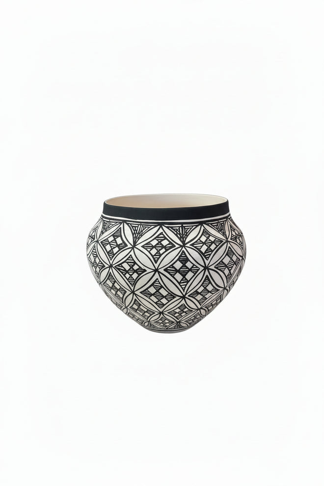 E Antonio Joe (Acoma Tribe) Ceramic Vase 9.5"H x 12"W