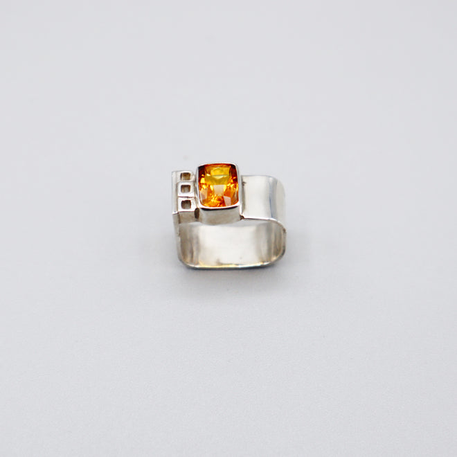 Madeira Rectangular Citrine Ring