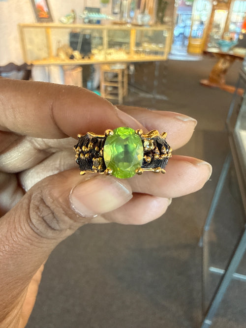 Peridot & yellow sapphire ring
