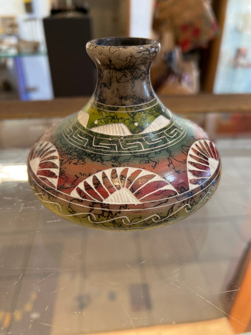 Samantha Willie Horsehair Pottery – Ceramic Green and Red Vase