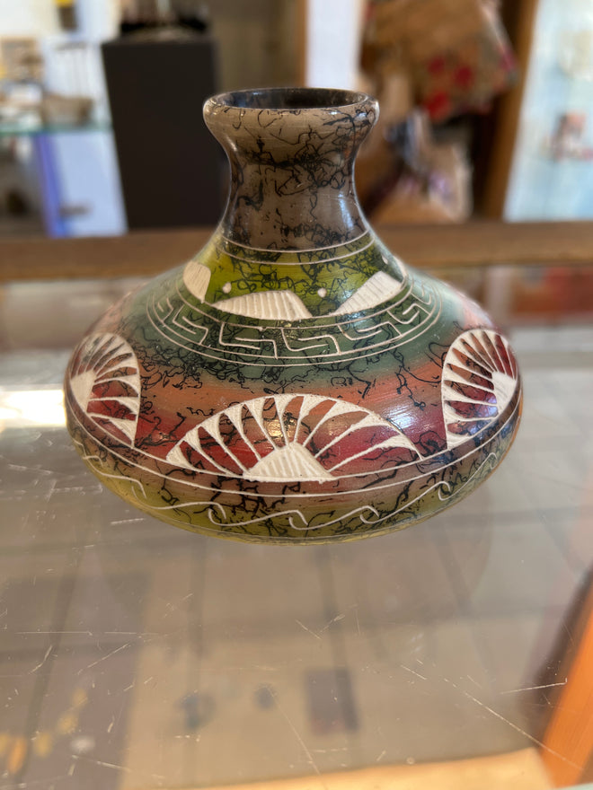 Samantha Willie Horsehair Pottery – Ceramic Green and Red Vase