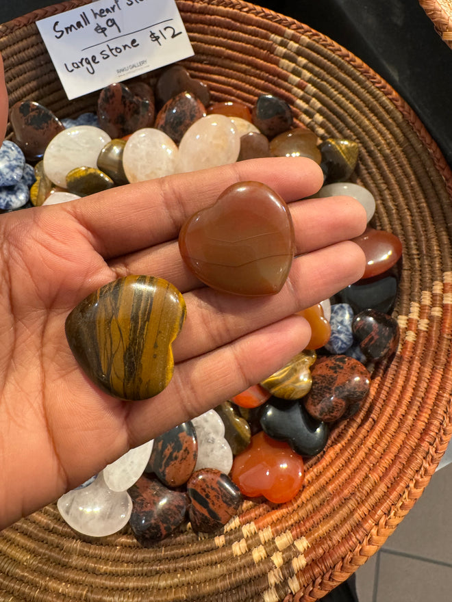 30 mm small heart gemstone