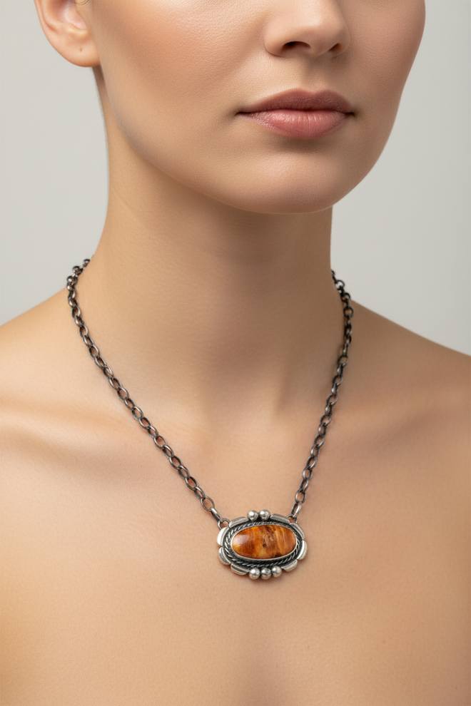 Spiny Oyster Necklace by Navajo Artist Larry Kaye