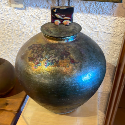 Large crocodile round raku pot