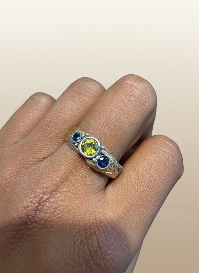 Multi-Sapphire with 24-Carat Gold Element