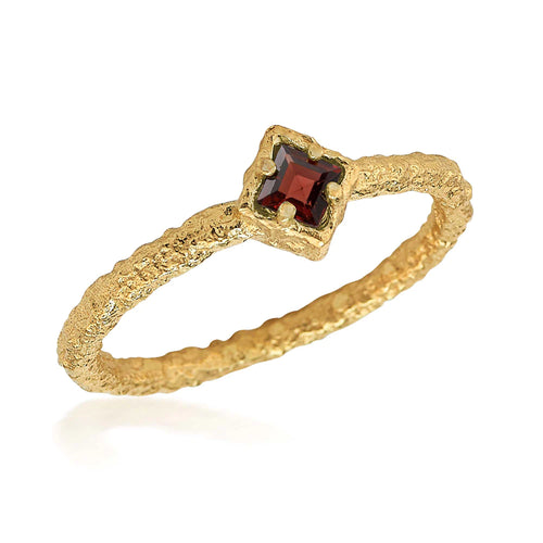 Gold Garnet Ring