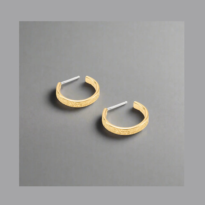 Gold-Filled Textured Hoop Earrings (5/8″) — Sterling Posts