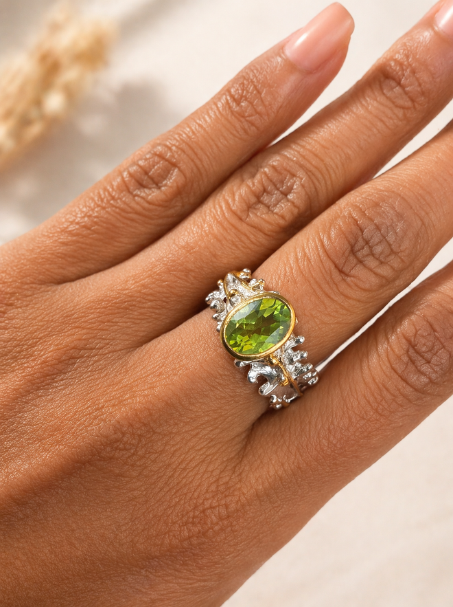 Oval Peridot Ring