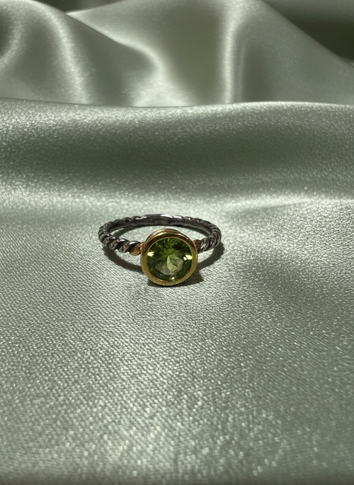 Thin 6mm Round Peridot Ring