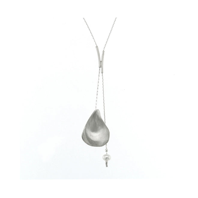 Silver Oyster Shell with Freshwater Pearl Necklace