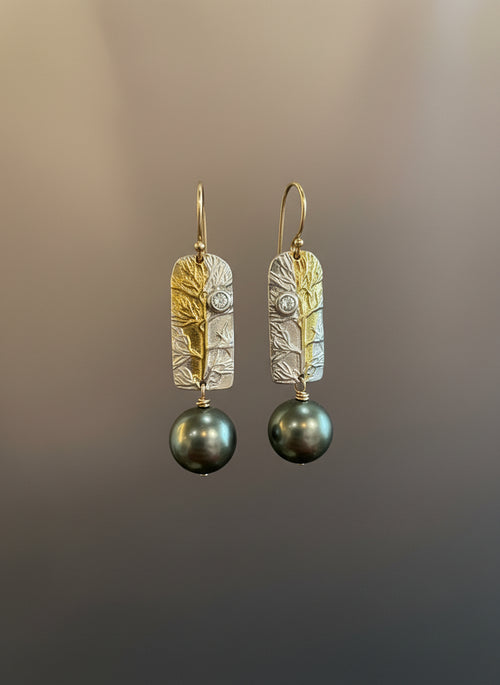 10mm Tahitian Pearls with 2mm Diamond Earrings