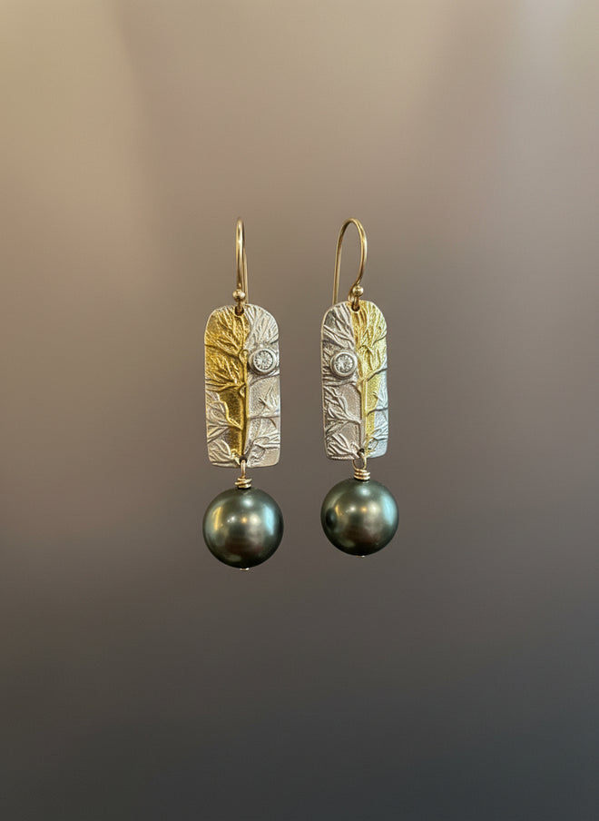 10mm Tahitian Pearls with 2mm Diamond Earrings