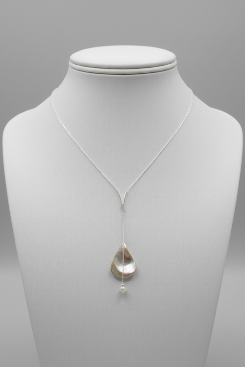Silver Oyster Shell with Freshwater Pearl Necklace